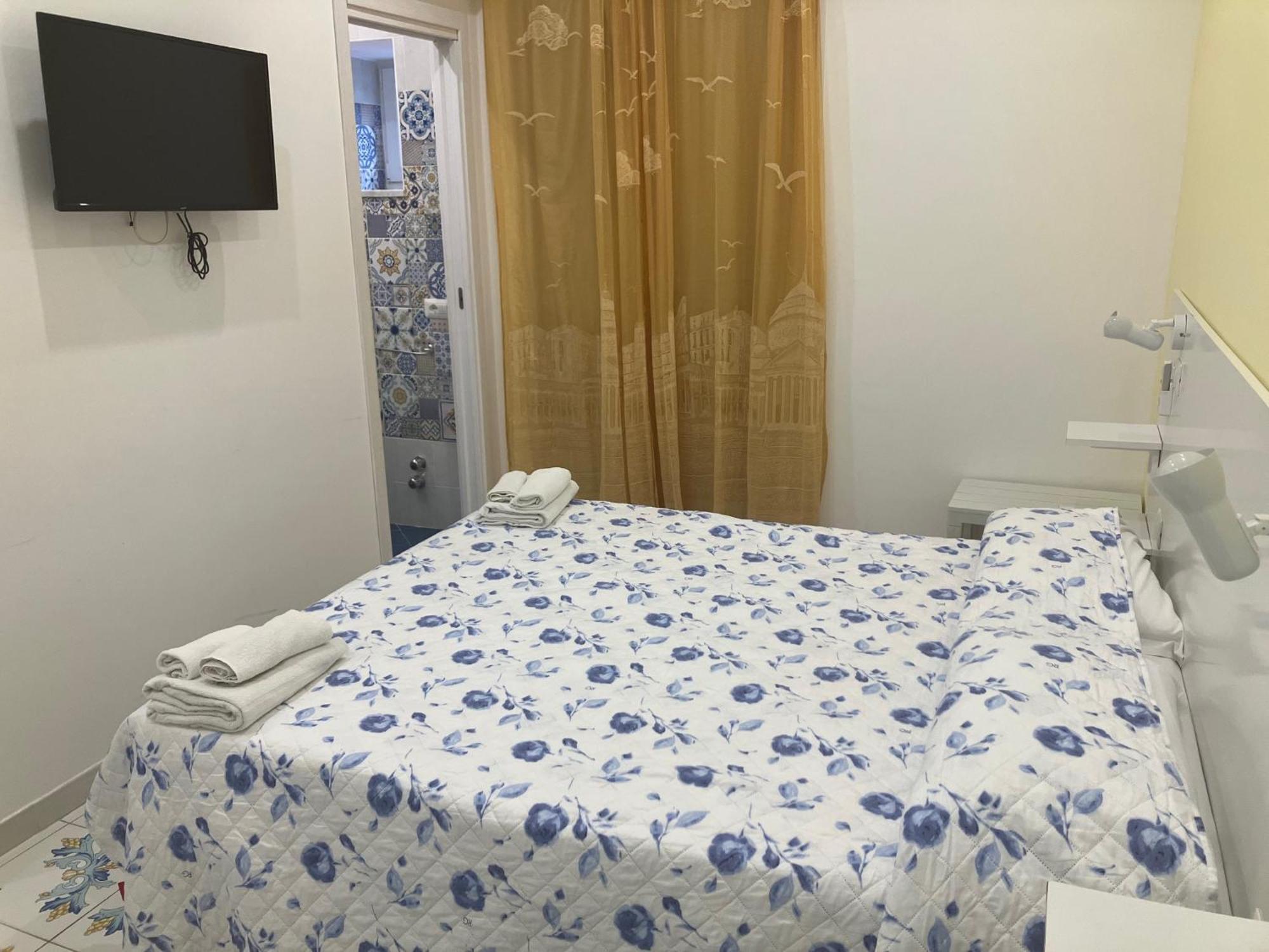 Albergo Oasi Neapel Exteriör bild