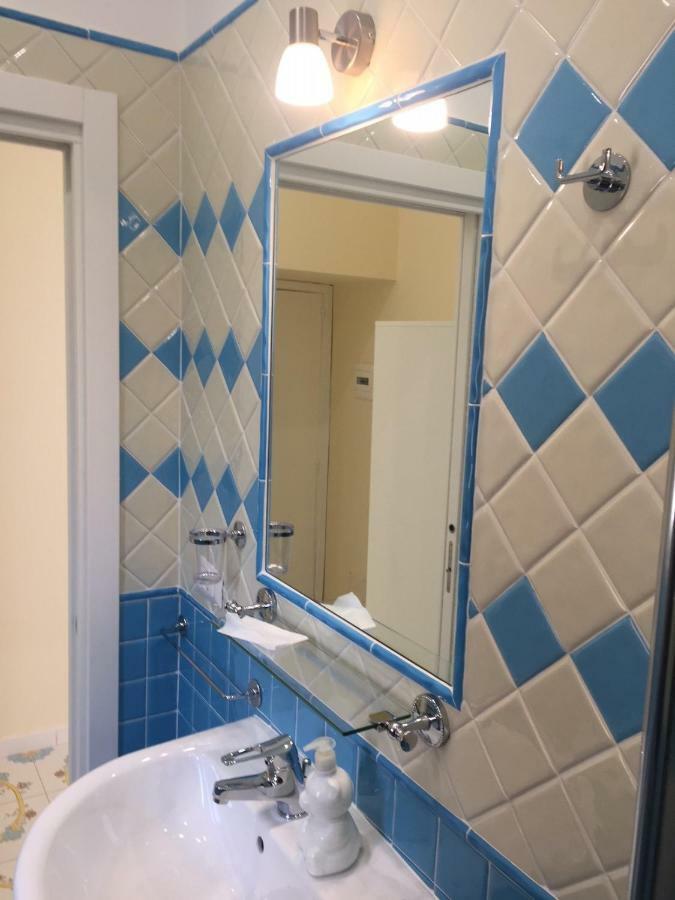 Albergo Oasi Neapel Exteriör bild